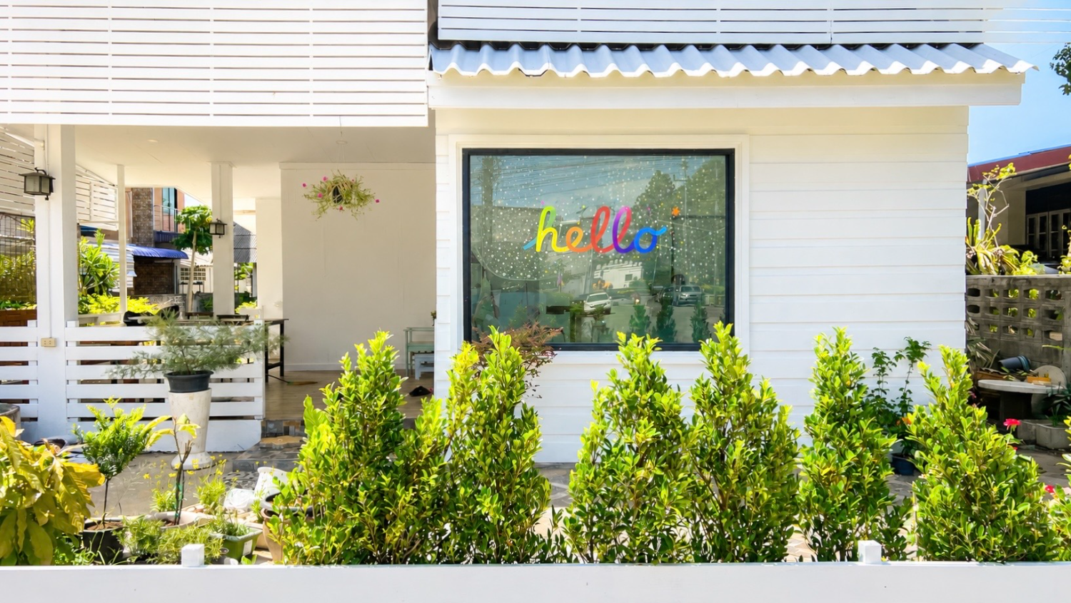 หน้าร้าน art n you studio